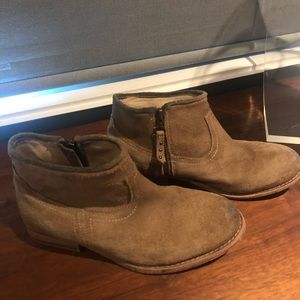 Hinge Suede Ankle Booties SIZE 6.5